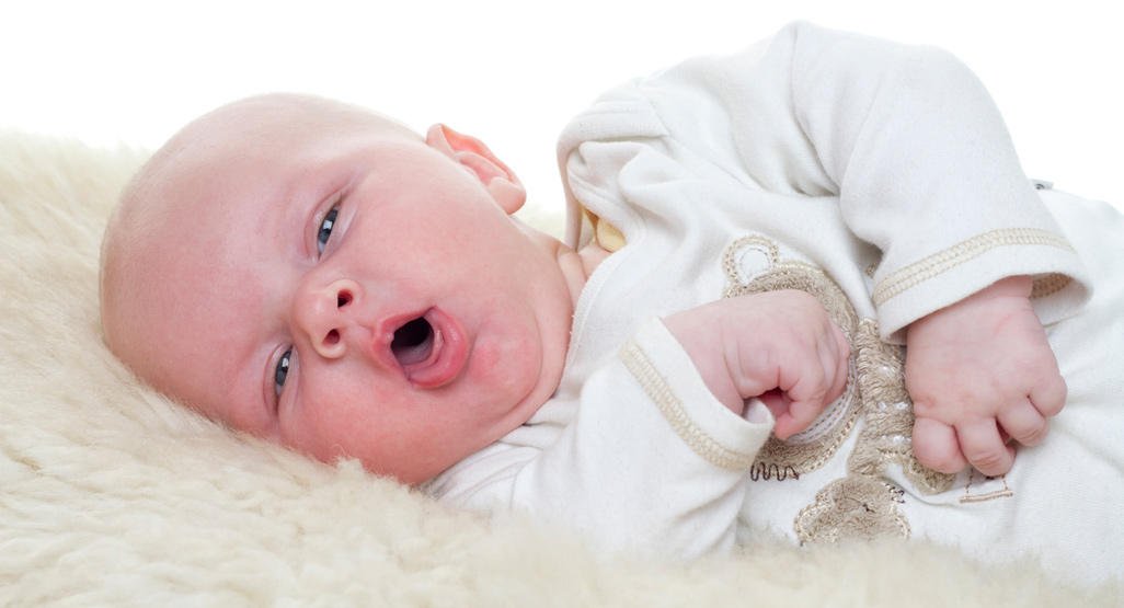 bebeklerde hirilti neden olur nasil gecer anneler toplandik