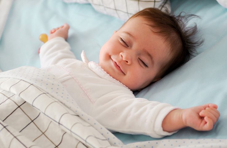 bebeklerde uyku pozisyonları