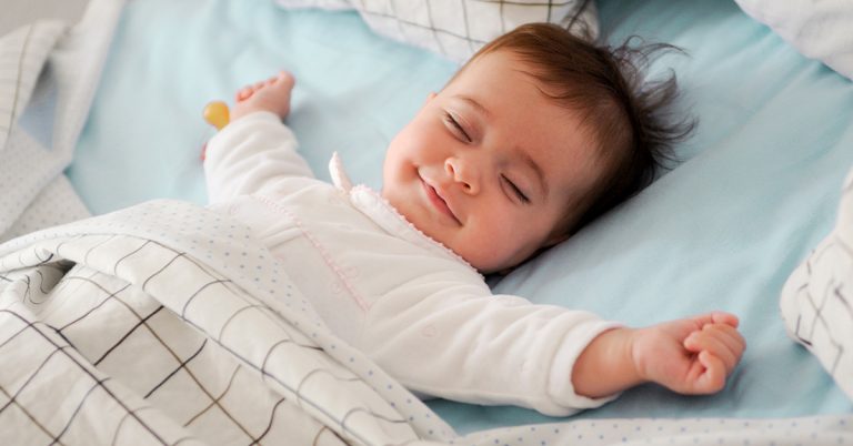 bebeklerde uyku pozisyonları